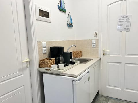 Vavanos Studios Bed and Breakfast in Naousa