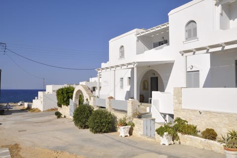 Vavanos Studios Bed and Breakfast in Naousa
