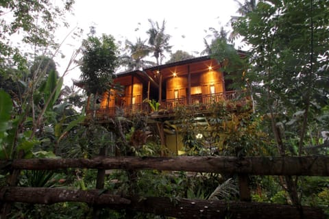 Jungle Joglo Country House in Tampaksiring