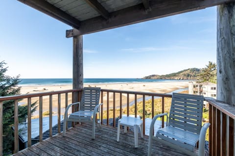 Little Creek Cove Beach Resort Motel in Newport