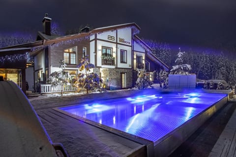 Property building, Swimming pool