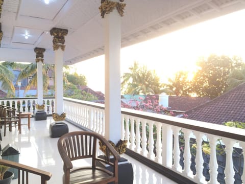 Mandhara Chico Bungalow Campground/ 
RV Resort in Buleleng