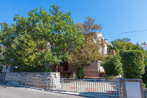 Patio, Facade/entrance, Garden, Other