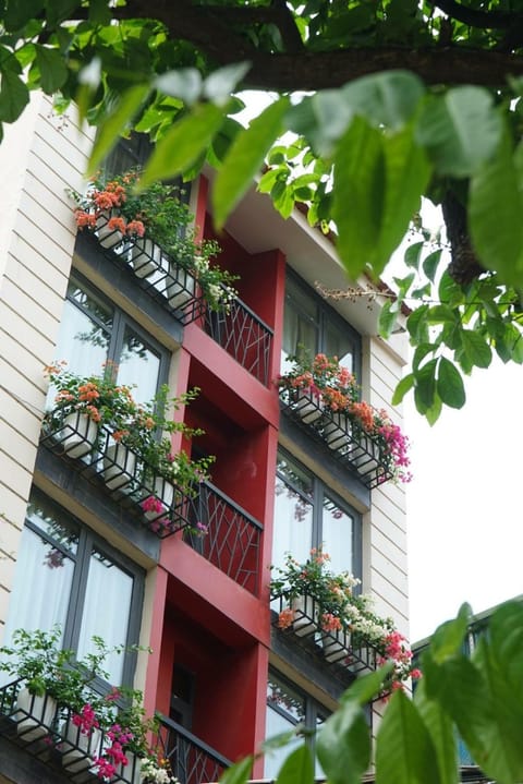 Facade/entrance, Off site, Day