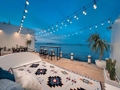 Balcony/Terrace, Balcony/Terrace, Dining area