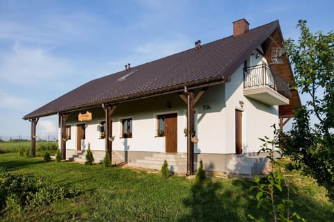 Property building, Spring, Off site, Day, Garden, Balcony/Terrace, Balcony/Terrace, Other, Other, Garden view, Location
