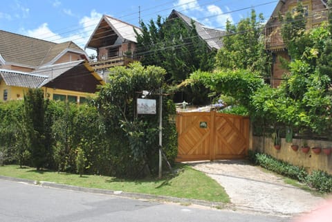 Property building, Street view