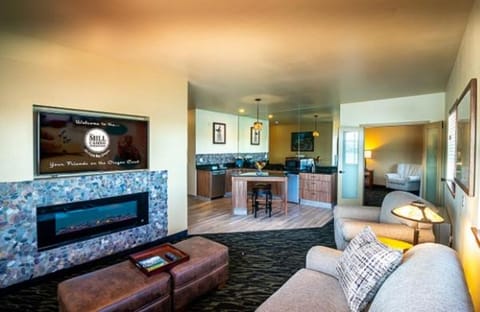 Ko-Kwel Casino Resort Hotel in Coos Bay