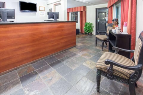 Lobby or reception, On site