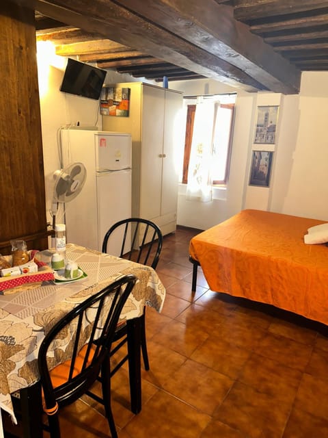 Via Gallurì Apartment in Tuscany