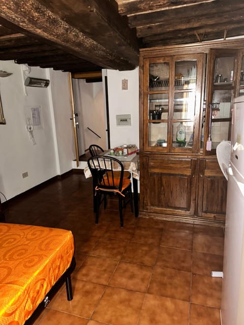 Via Gallurì Apartment in Tuscany