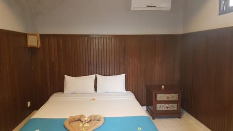 Puri Mandhara Lovina Bed and Breakfast in Buleleng