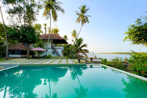 Lake view, Pool view, Swimming pool