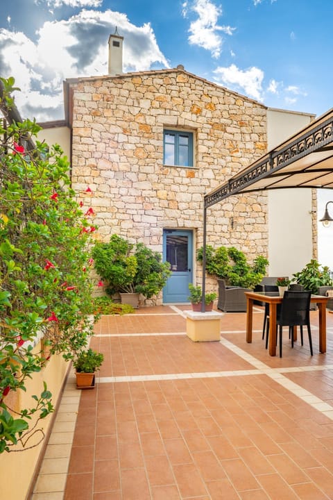 Property building, Balcony/Terrace