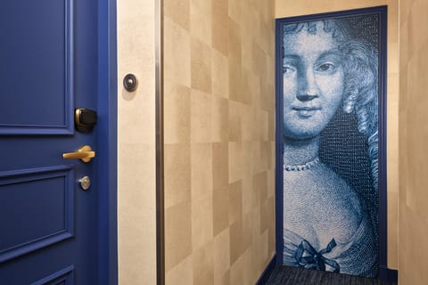 Lobby or reception, On site