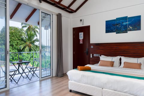 Balcony/Terrace, Decorative detail, Bedroom, furniture, towels