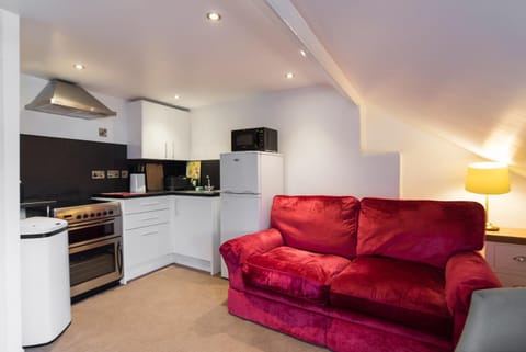 Kitchen or kitchenette, Living room, Seating area