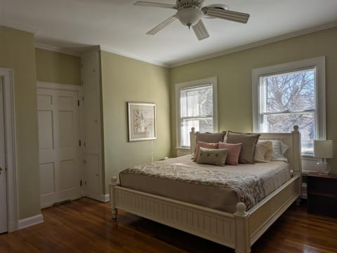 Bed, Bathroom, View (from property/room), Bedroom