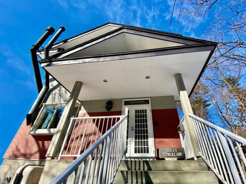 Property building, Facade/entrance