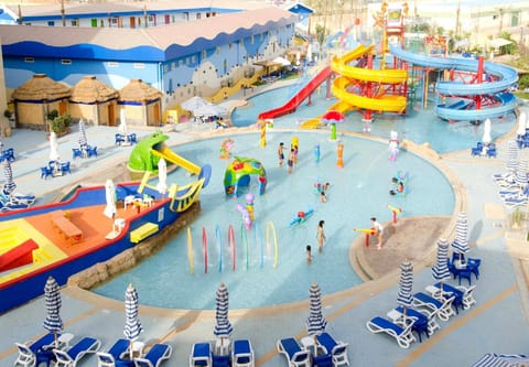 Day, Aqua park, Swimming pool, young children