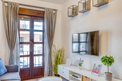 TV and multimedia, Living room, Dining area, internet, locker