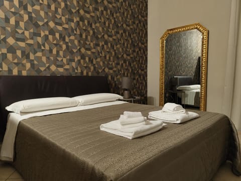Bathroom, TV and multimedia, Balcony/Terrace, Parking, locker, wardrobe, air conditioner