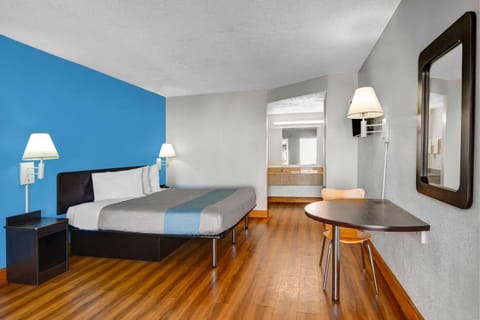 Photo of the whole room, On site