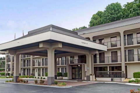Property building, On site