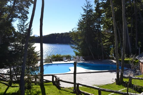 Lake view, Mountain view, Swimming pool, Swimming pool