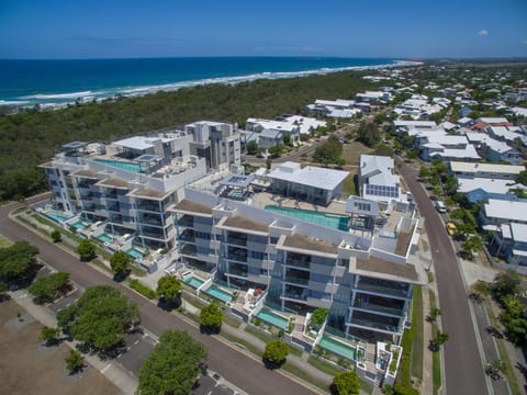 Day, Beach, City view, Street view, Parking