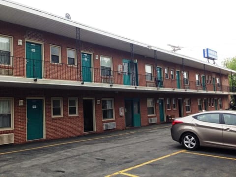 Property building, Day