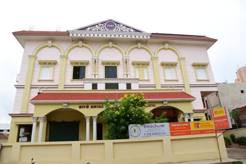 Property building, Street view