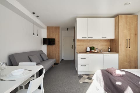 Bed, Coffee/tea facilities, Kitchen or kitchenette, Bedroom, stove