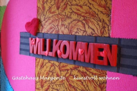 Facade/entrance, Decorative detail