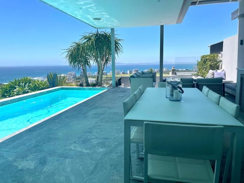 Upper Sea View Villa in Sea Point