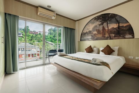 Bed, Balcony/Terrace, Seating area