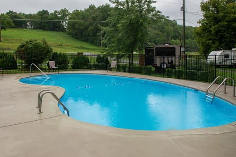 Riverfront Studio with Community Pool and Fire Pit Apartment in Sevier County