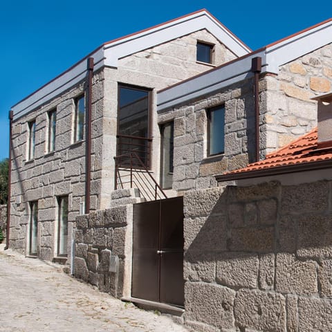 Property building, Facade/entrance, Day, View (from property/room)