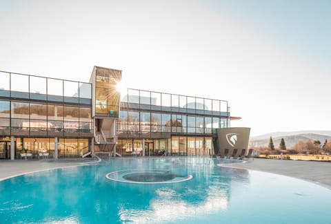 Hot Spring Bath, Swimming pool