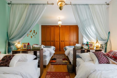 People, Bedroom, Guests, children, young children, older children, group of guests, Family