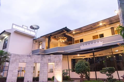 Property building, Facade/entrance