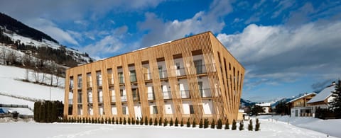 Property building, Winter