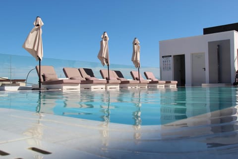 Day, Swimming pool, Swimming pool