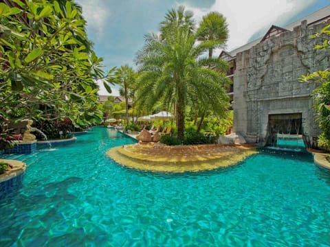 Swimming pool