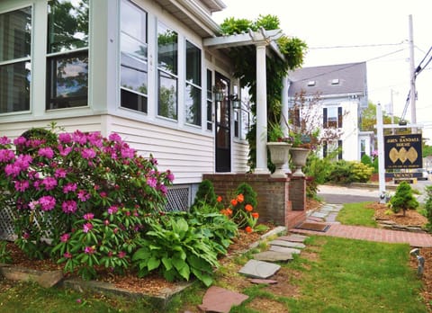 Property building, Facade/entrance