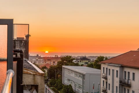 City view, Sea view, Street view