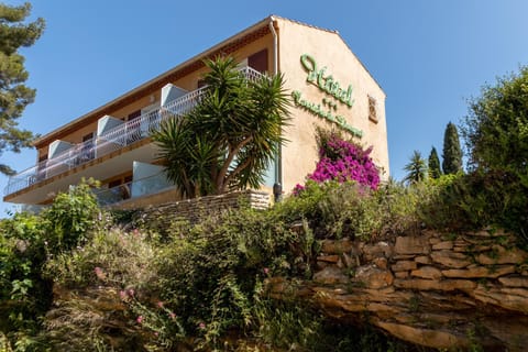 Property building, Garden, Garden view