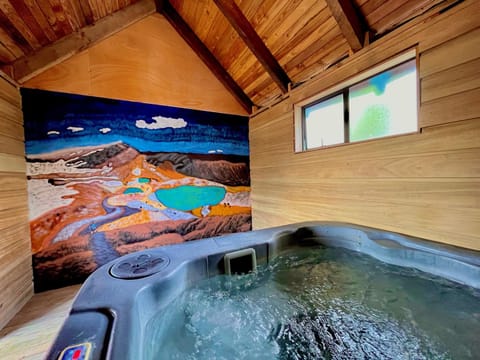 Hot Tub, Bath