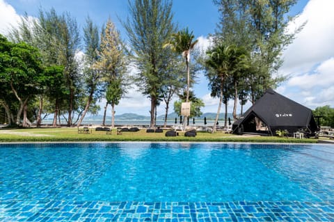 Natural landscape, Swimming pool
