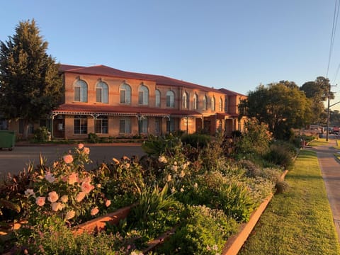 Property building, Garden
